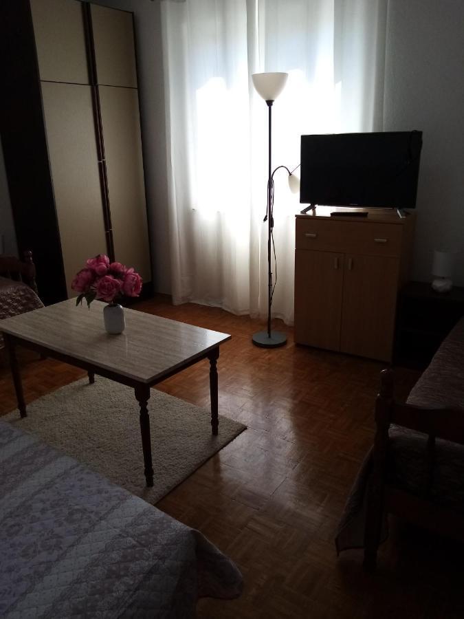 Apartmani Nikola Biograd Na Moru Exterior photo